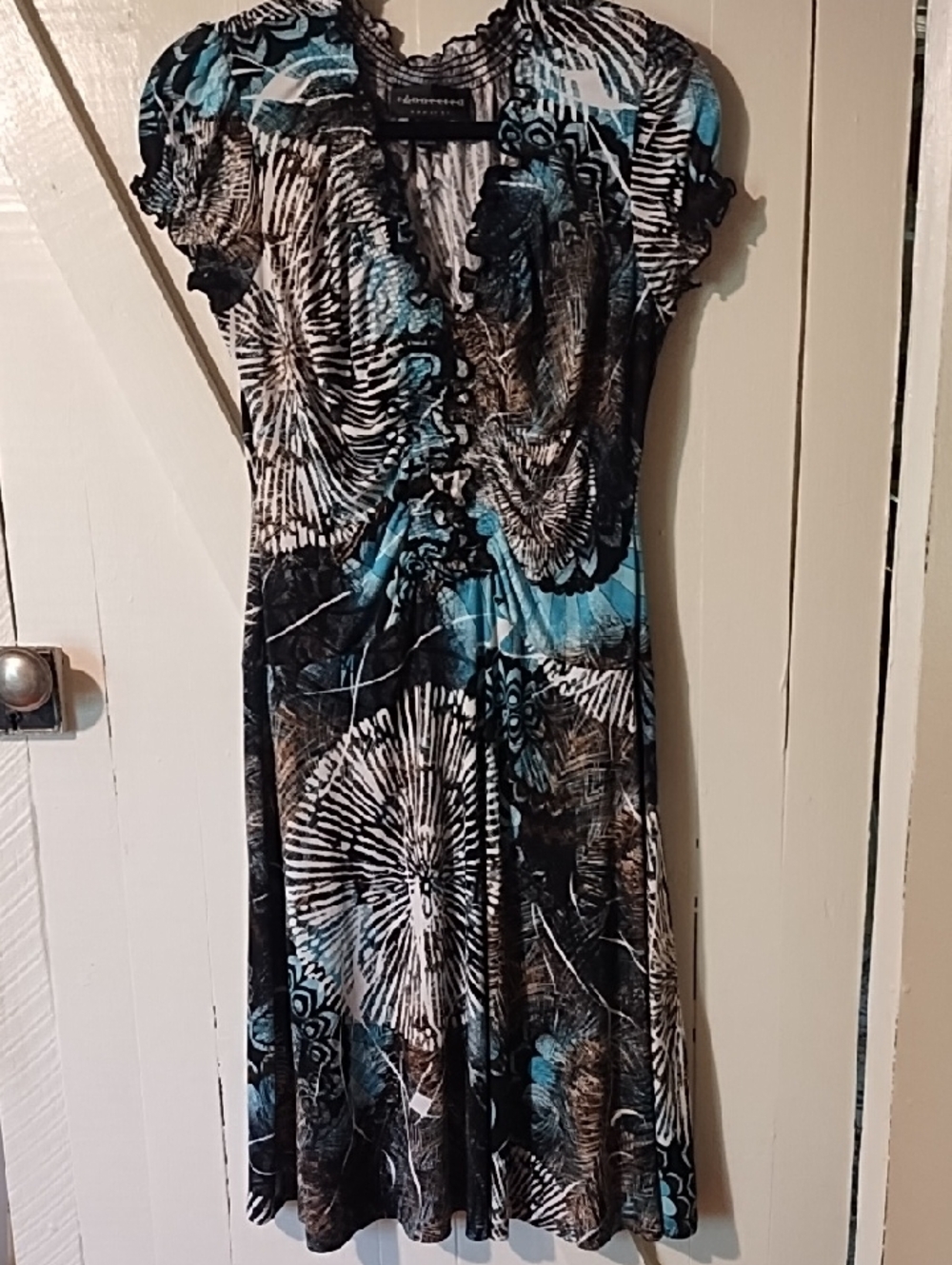connected apparel Black and Turquoise Print V-Neck Midi Dress VGC 10.